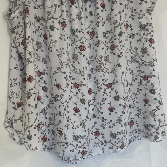 LOFT White Floral Cap Sleeve Blouse XL Pit to Pit 25” Preworn - Picture 7 of 13